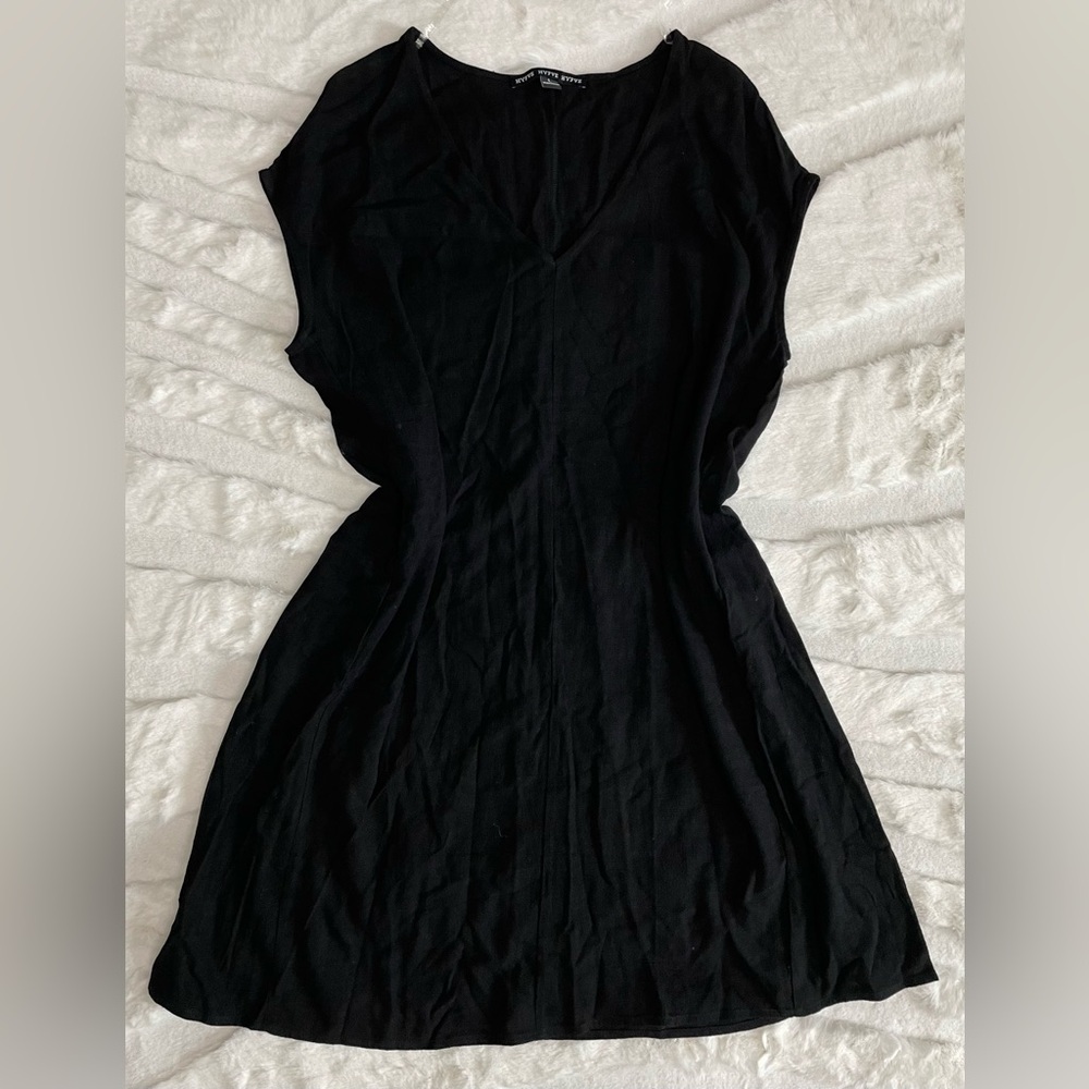 HYFVE Black Sheath Mini Dress V-neck Sleeveless